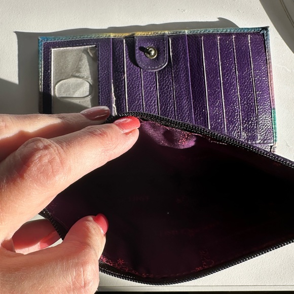 Anuschka Hand Painted Bag with Matching Wallet - Picture 12 of 16